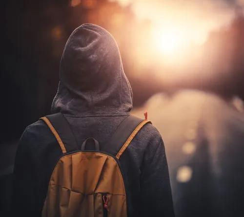 富士康之殇：社会底层的呐喊与悲歌，流水线上的诗人。