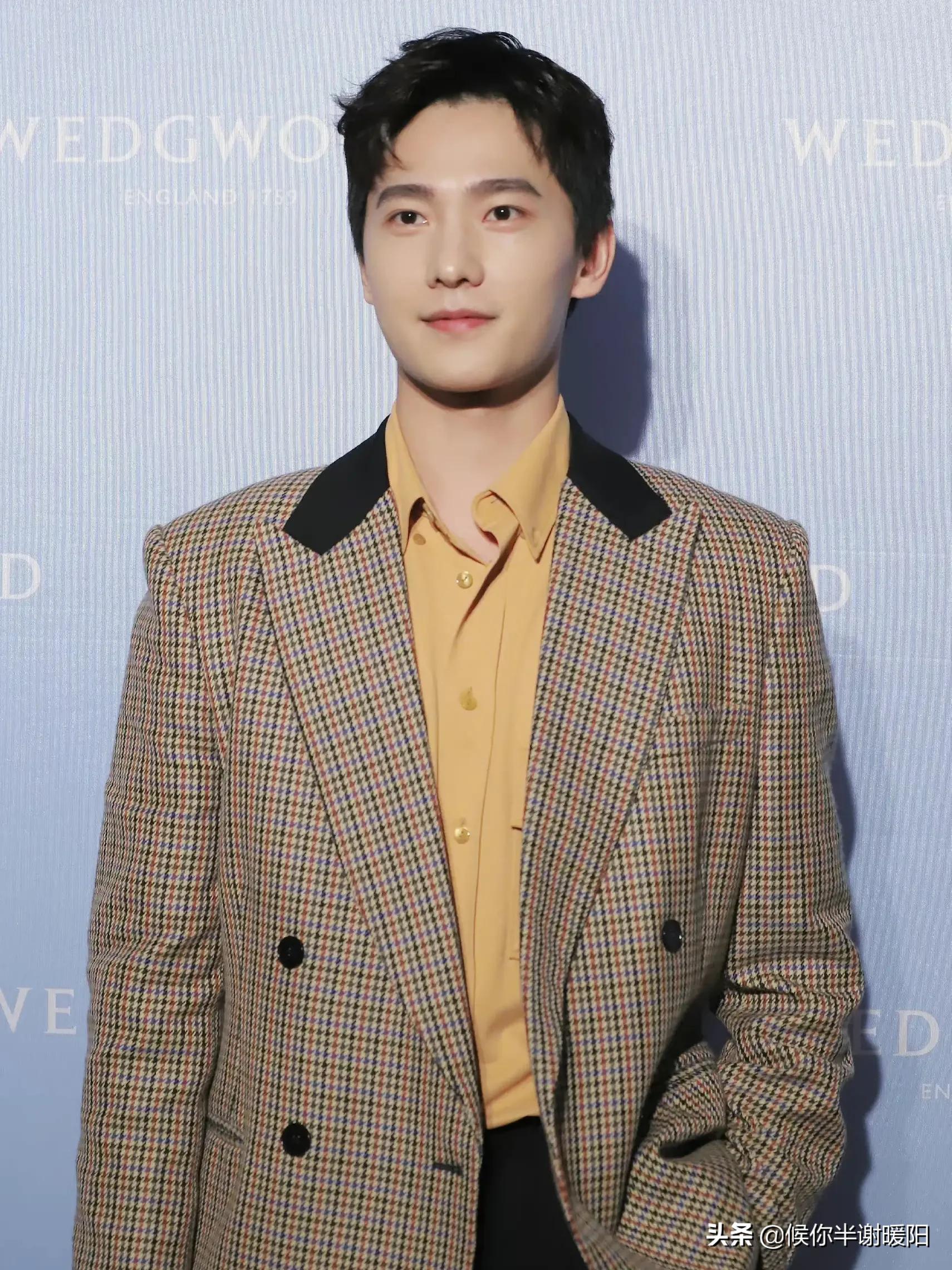 王一博和白敬亭穿搭,休闲西服穿搭白敬亭