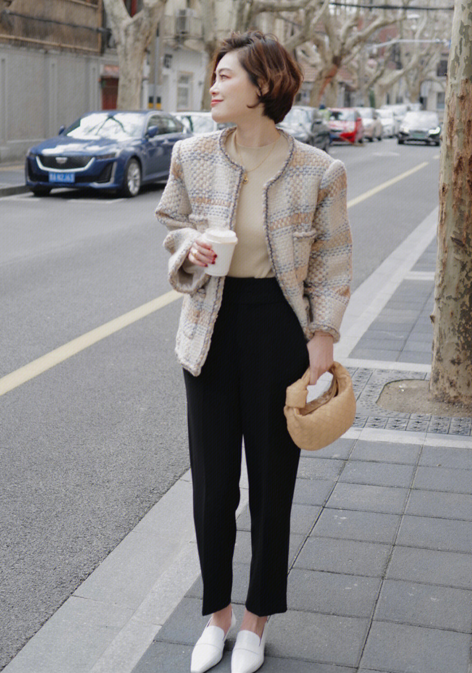 上了年纪女人四种裙子不建议穿,女人上了年纪尽量少穿四种外套