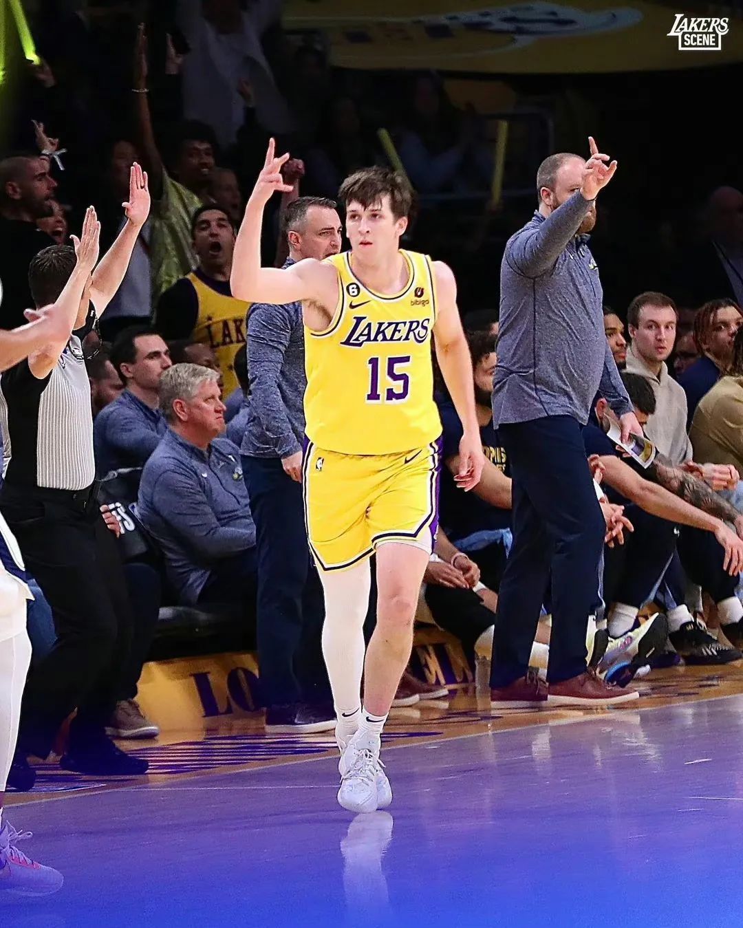 里夫斯官宣,里弗斯签约雄鹿