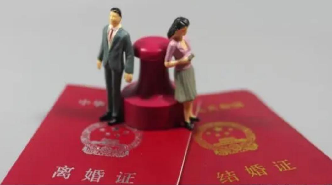 男子酒后侵害过路女子,男子性侵继女被杀案