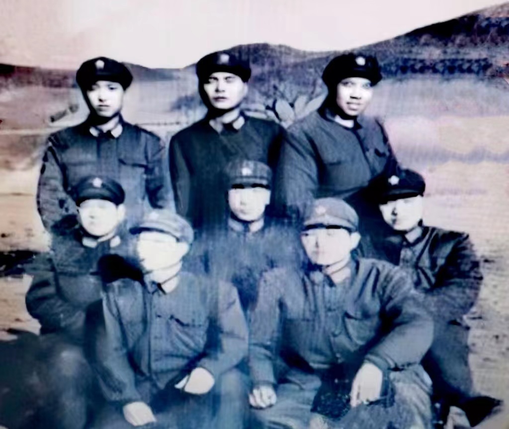 小说那些年我们班的那些事,我们班上的那些事400字