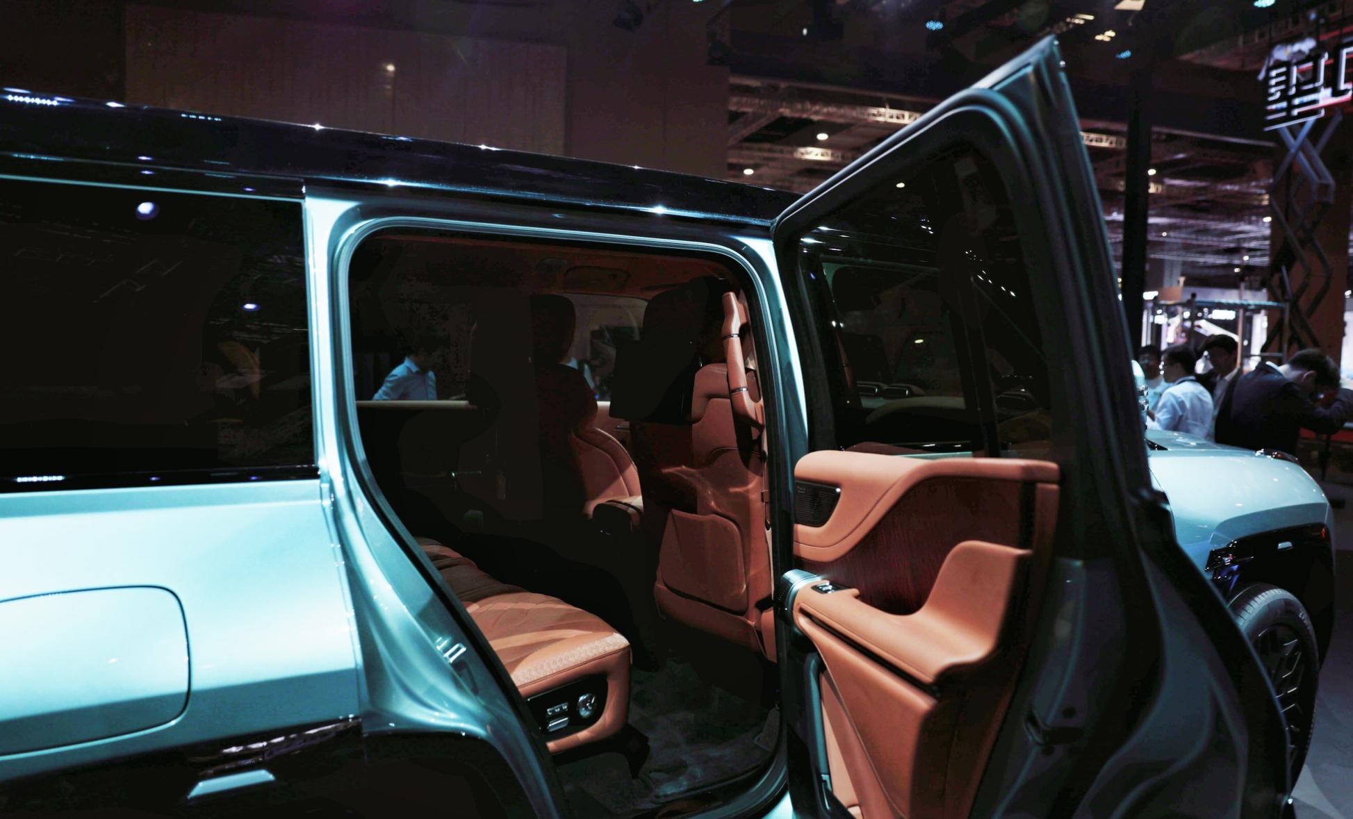 比亚迪u8值得买吗,比亚迪仰望u8懂车帝冬测续航