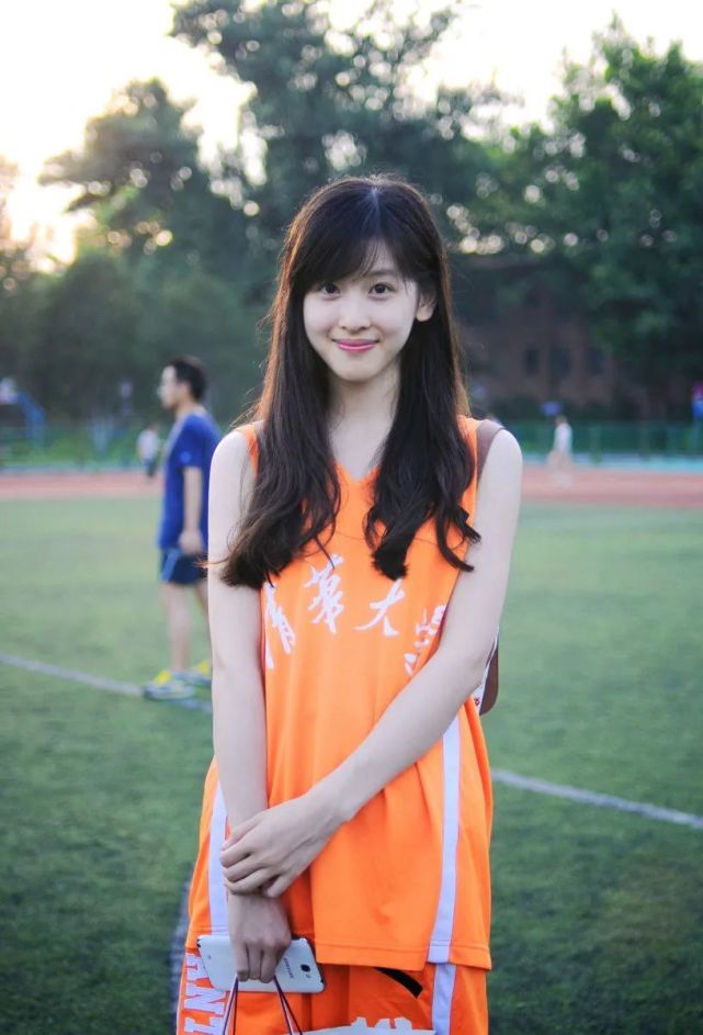 章泽天的成长史,章泽天从小就有野心