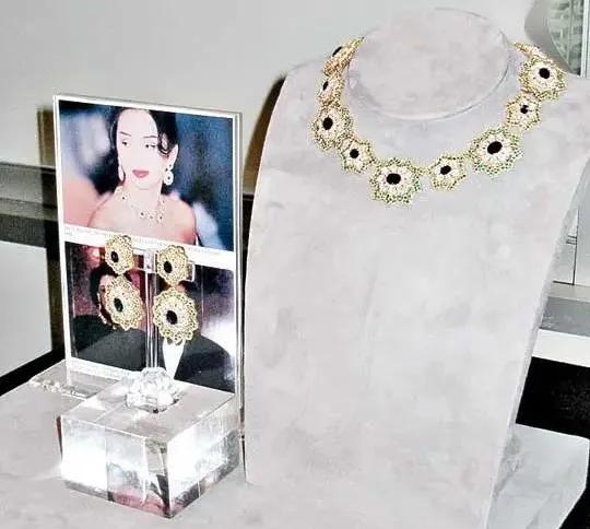 梅艳芳怎么走出失恋,梅艳芳漫步人生路