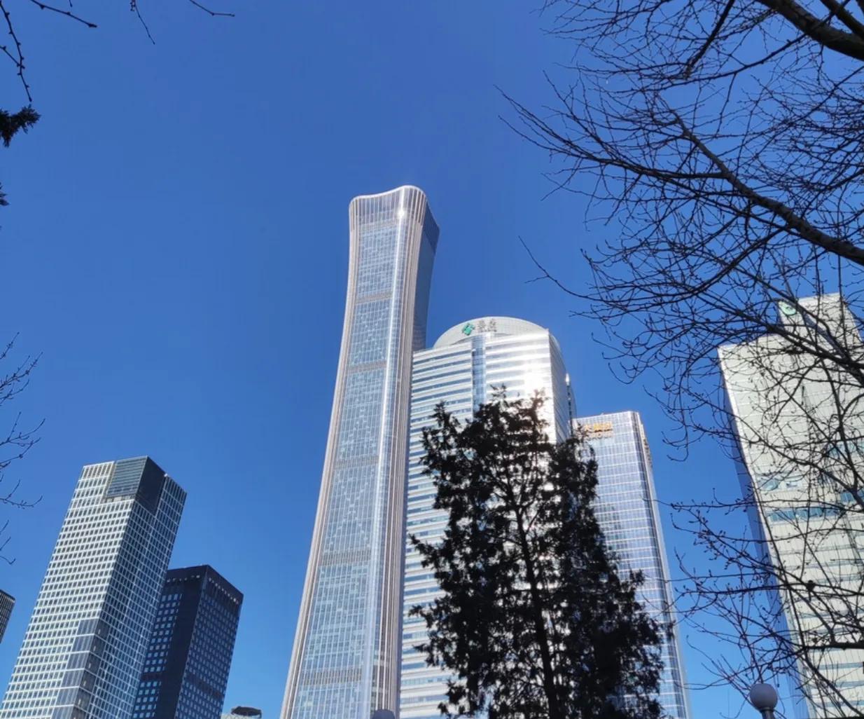 90后出摊卖煎饼月收入5万,一个人卖煎饼怎样月入上万的