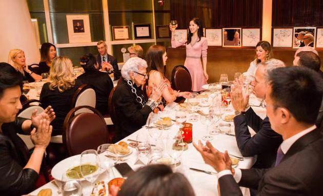 奶茶妹妹章泽天怎么发家,奶茶妹妹章泽天有多少资产