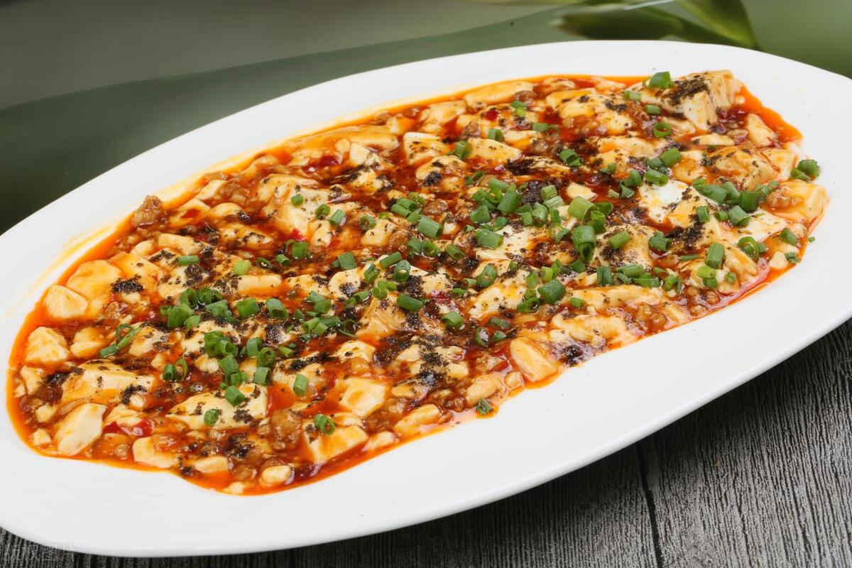 ChatGPT:成都和重庆的美食谁的更加好?