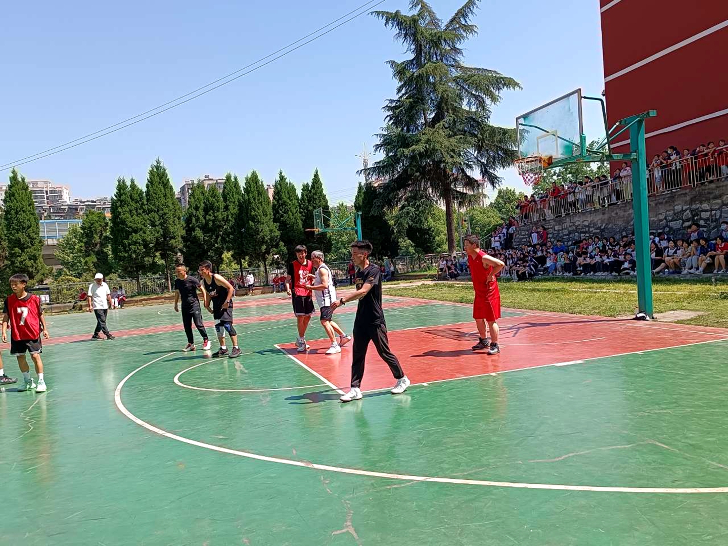 学校春季运动会活动,学校春季运动会活动报道