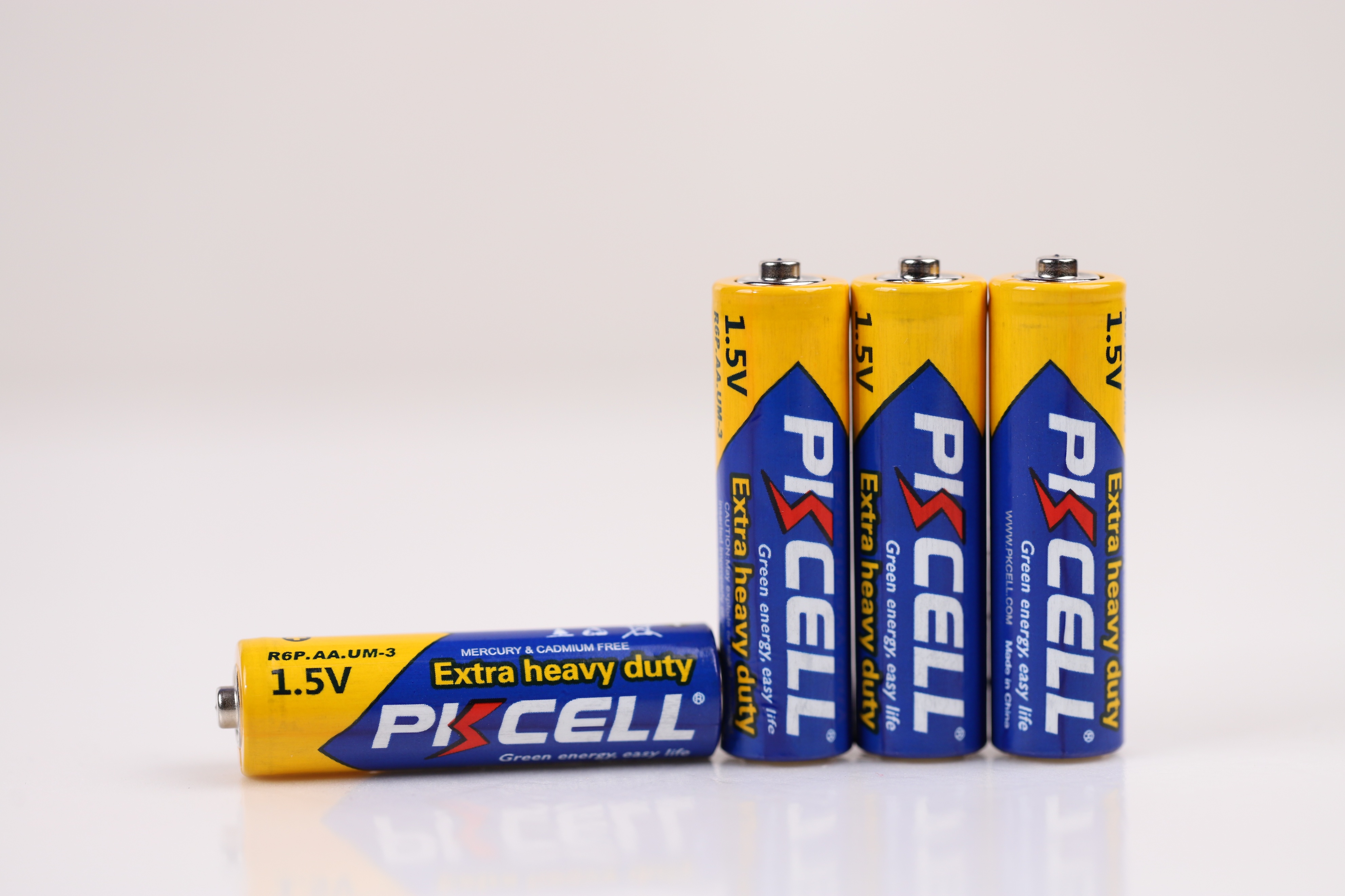 飞利浦干电池和南孚电池谁更好用,南孚电池缺点和不足