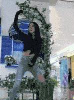 神回复：老鼠贴粘到的，吃了不会犯法吧？网友：自首，争取死缓