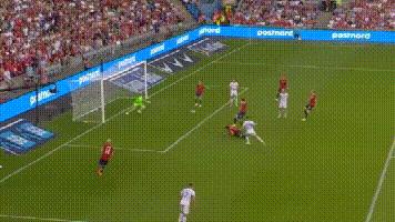 欧预赛挪威0-3西班牙,2-1逆转80分钟绝杀