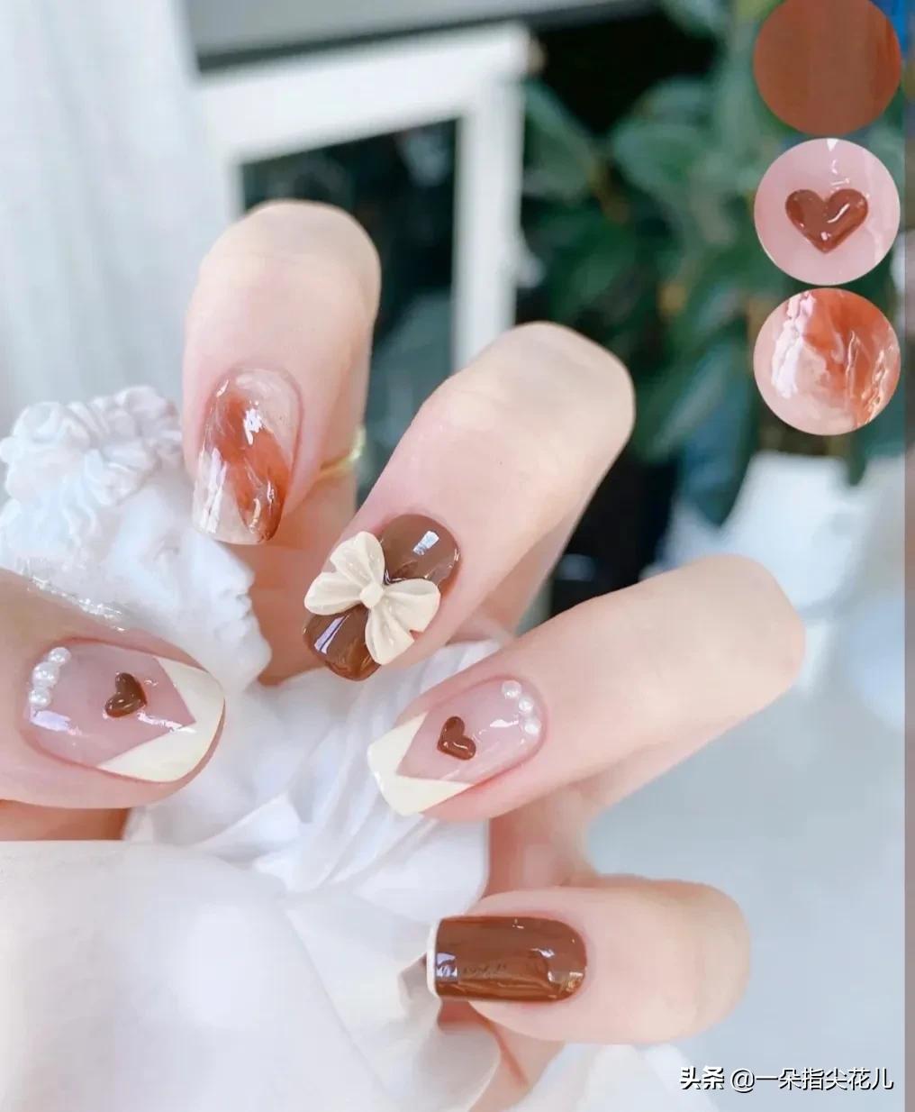 10种超简单的美甲做法,新年美甲款式2022中长款法式红