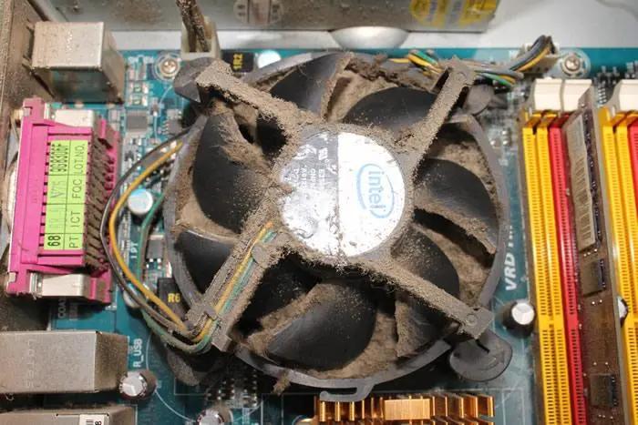 电脑嗡嗡响是哪个风扇造成的,电脑主机电源嗡嗡响