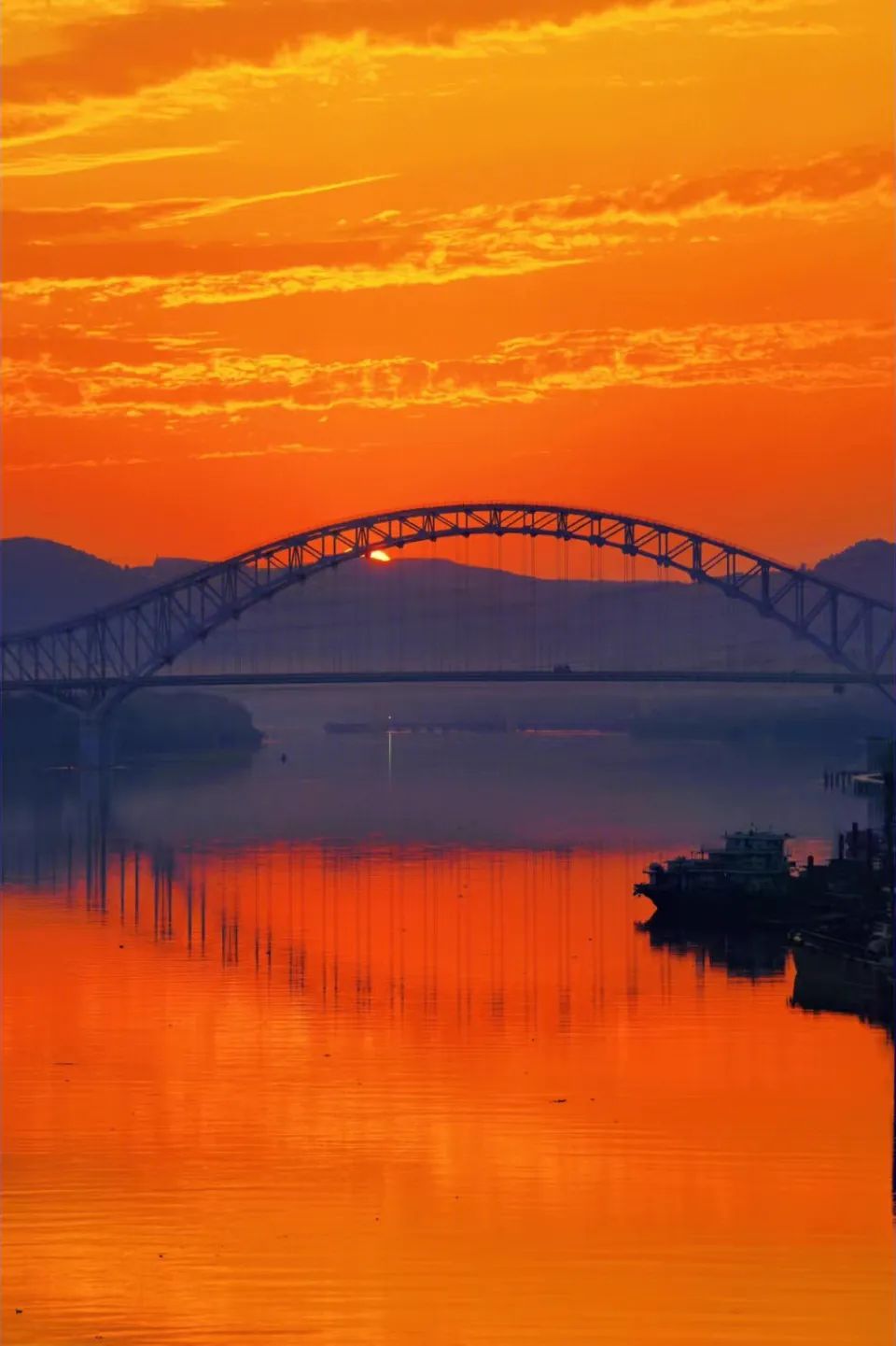 回到早睡早起的日子,回老家朝九晚五