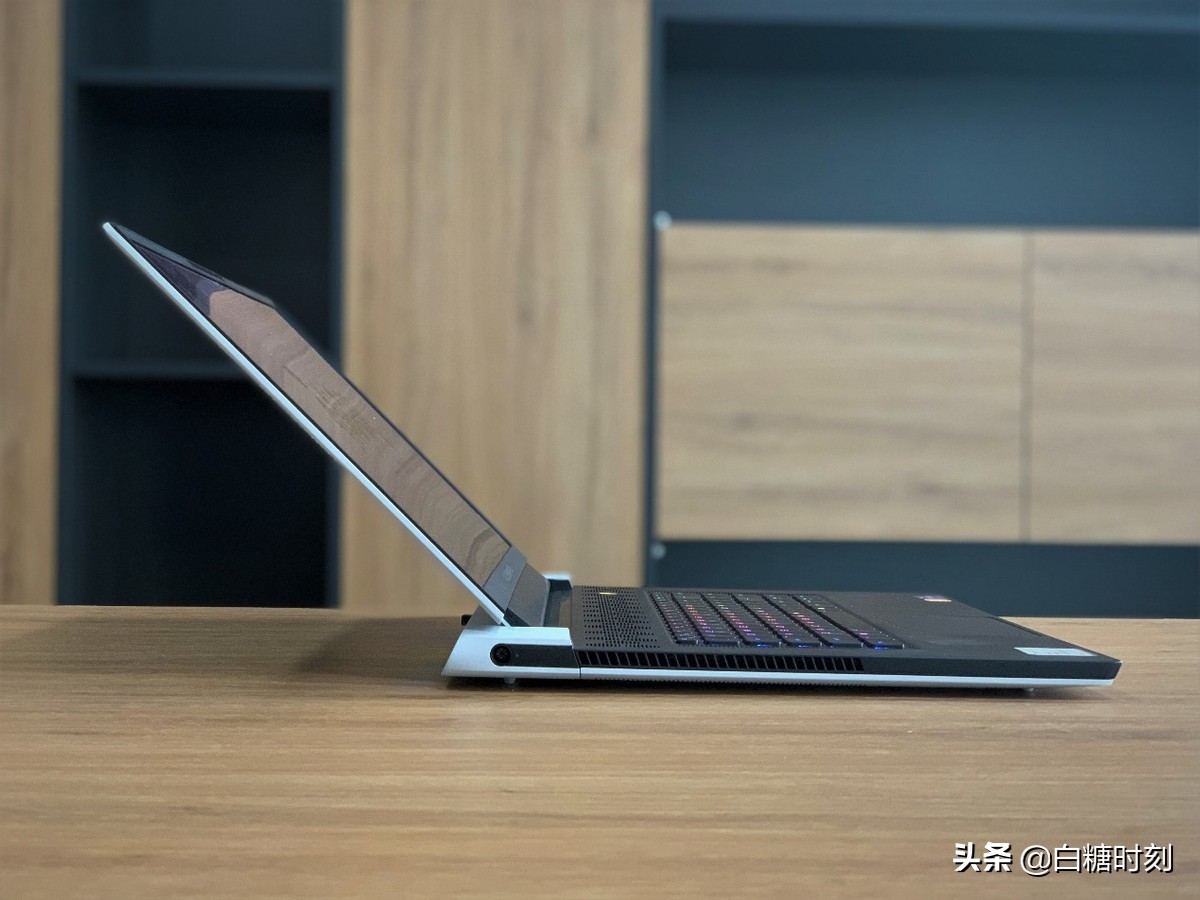 戴尔外星人alienware17r3gtx980,外星人alienwarex17游戏本评测