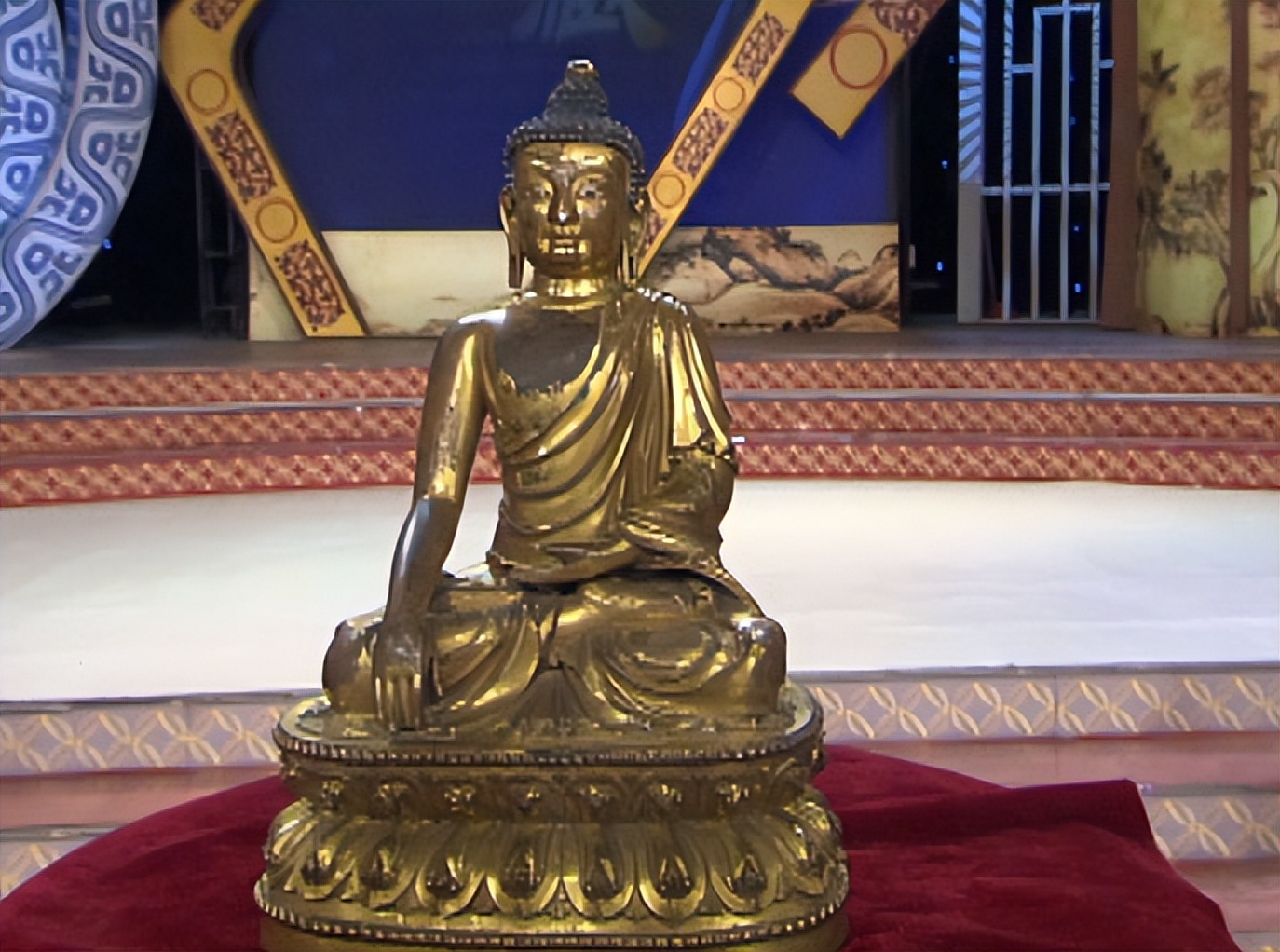 小伙农村收古董700元买个黄金佛,90后小伙专业回收黄金