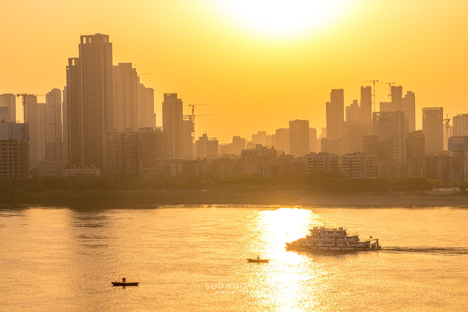 武汉人为什么不排外？烟火气的城市包容乃大，有江湖气概