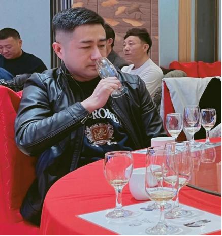 品鉴钰之锦，凭海听“执著”青岛威友们说：愉悦感、仪式感，齐了