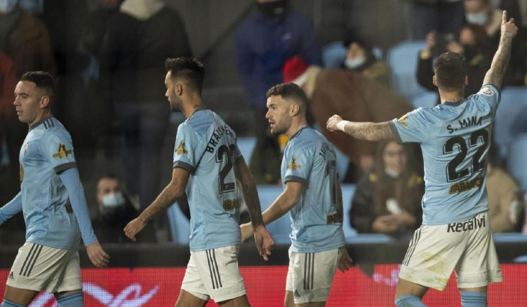 一场2比0让武磊收获3项第一,武磊60分钟被打视频