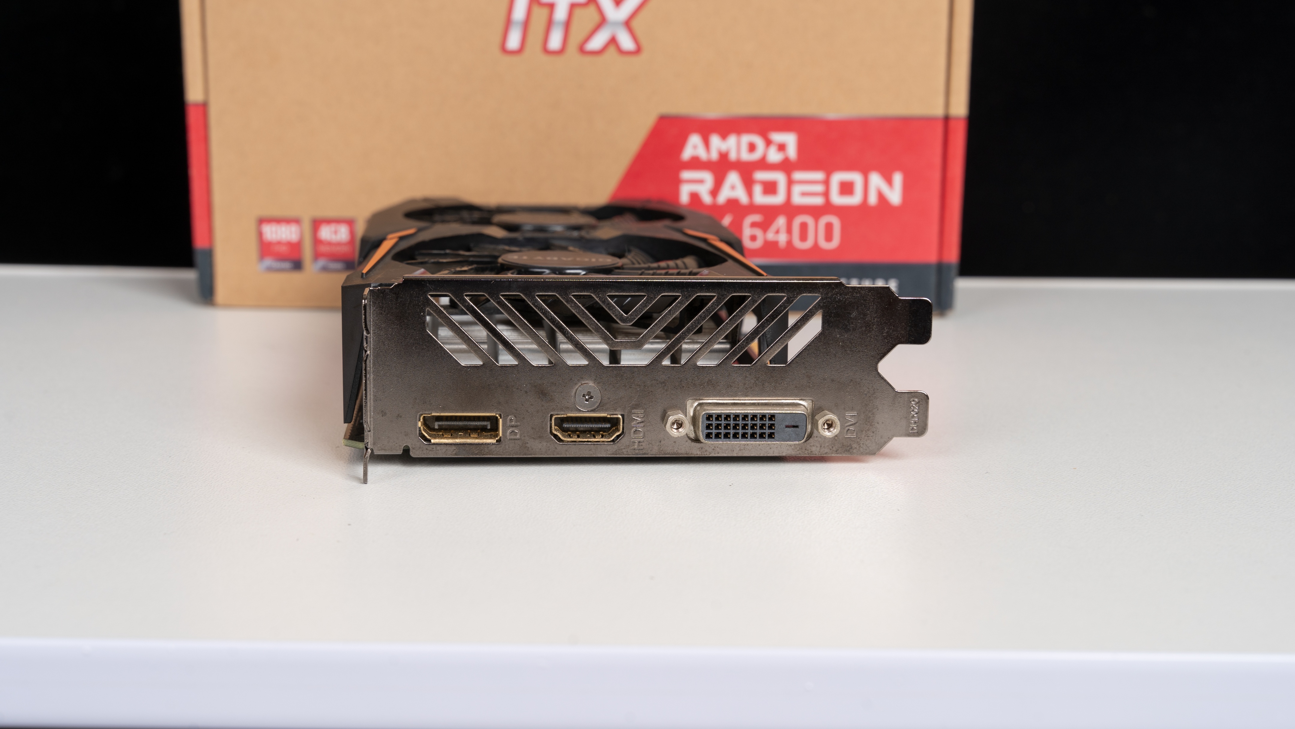 全新千元亮机卡怎么选，RX6400对比GTX1050Ti实测告诉你