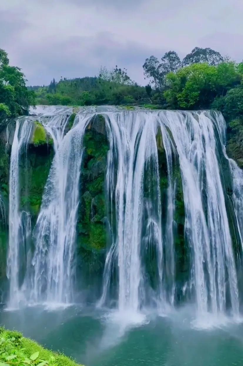 黄果树大瀑布夜景游玩,贵州黄果树大瀑布的游玩攻略