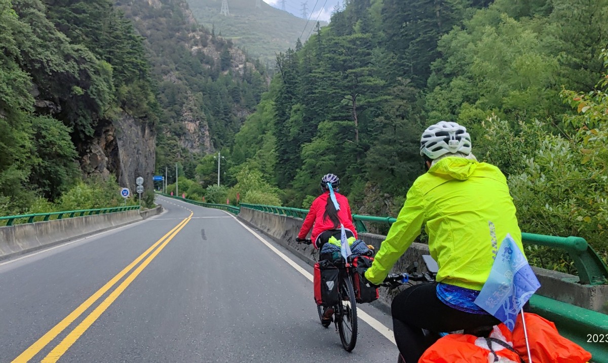 K叔大意刷马路，高人隐于三家寨|藏地骑行D7