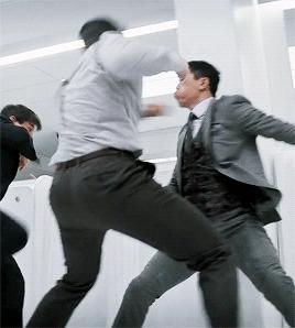 猎魔人卡维尔阿尔萨斯,亨利卡维尔超人入魔