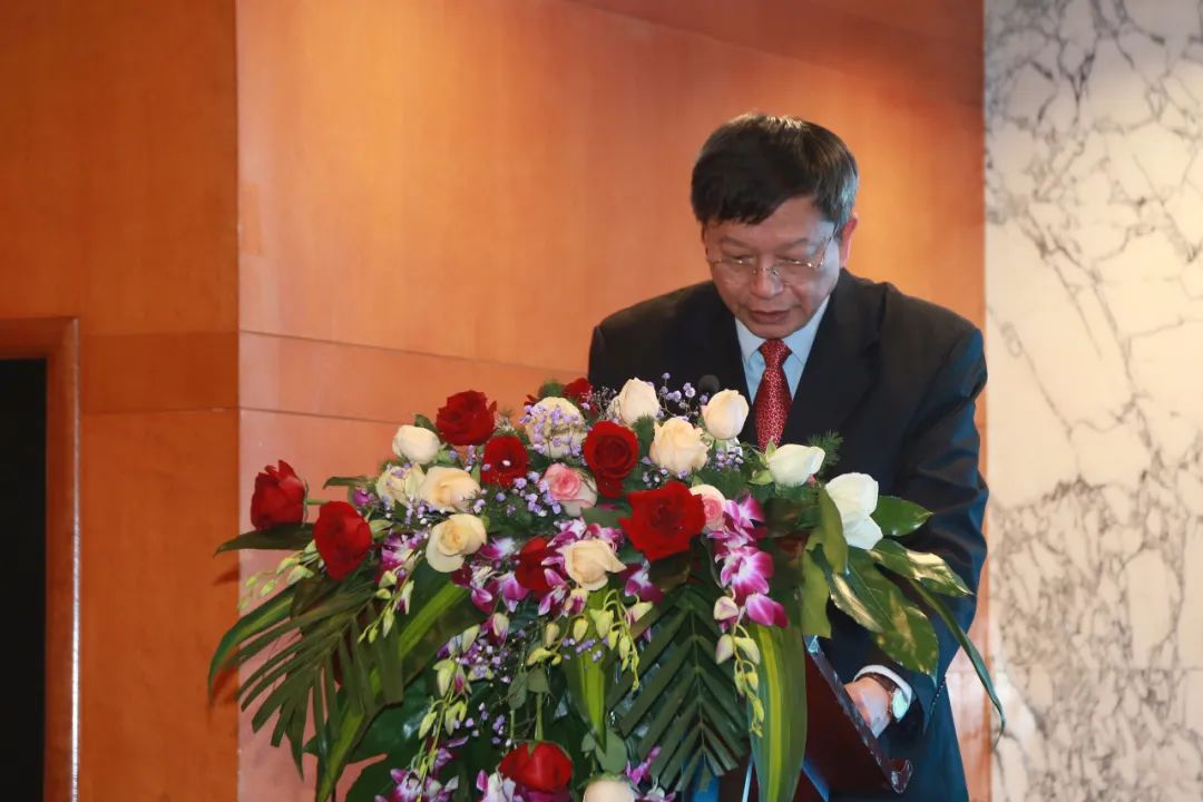 香港金日集团李冠华,金日集团总裁李冠华多大