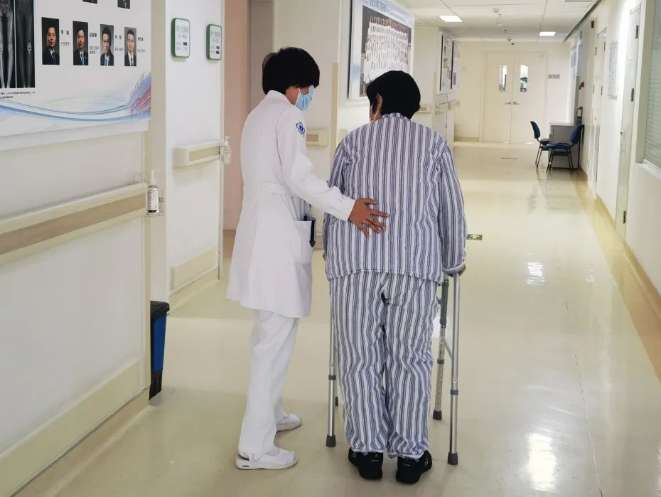 看病不容易线上义诊,看病怕疼