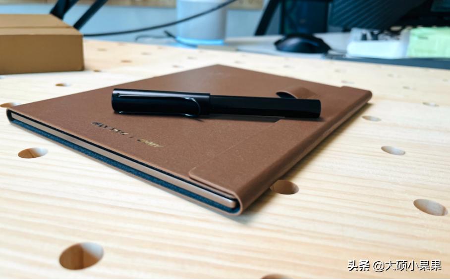 科大讯飞智能办公本x2lamy联名,商务办公利器讯飞智能办公本x2