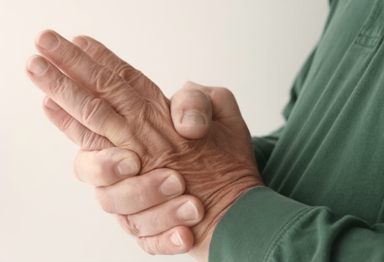 常见的风湿病是由什么原因引起的,年轻人得风湿病什么原因