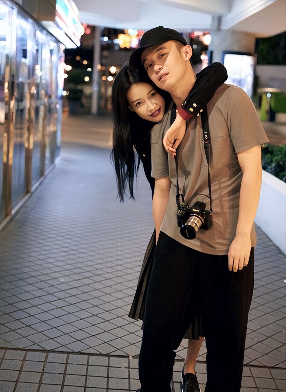 朱珠：迷倒世界顶级富豪，收服“帮派最狂太子”，却下嫁美术老师