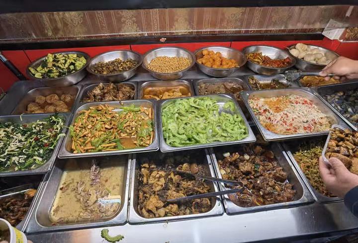 16元自助快餐盒饭,16元自助快餐有哪些菜品