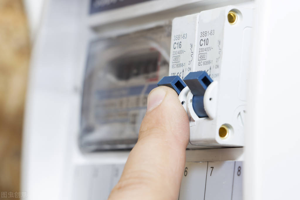 电表转得快怎么办教你一个小妙招,电表走得快怎么办教你一招