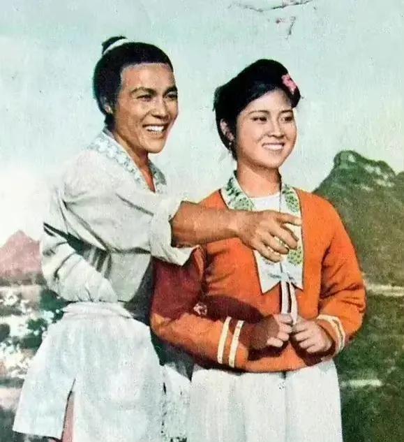 刘三姐黄婉秋病逝不到一年,刘三姐黄婉秋病逝