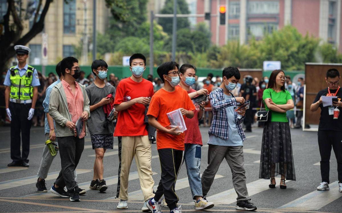 河南考生吐槽统配文具,考生吐槽统一用笔质量差