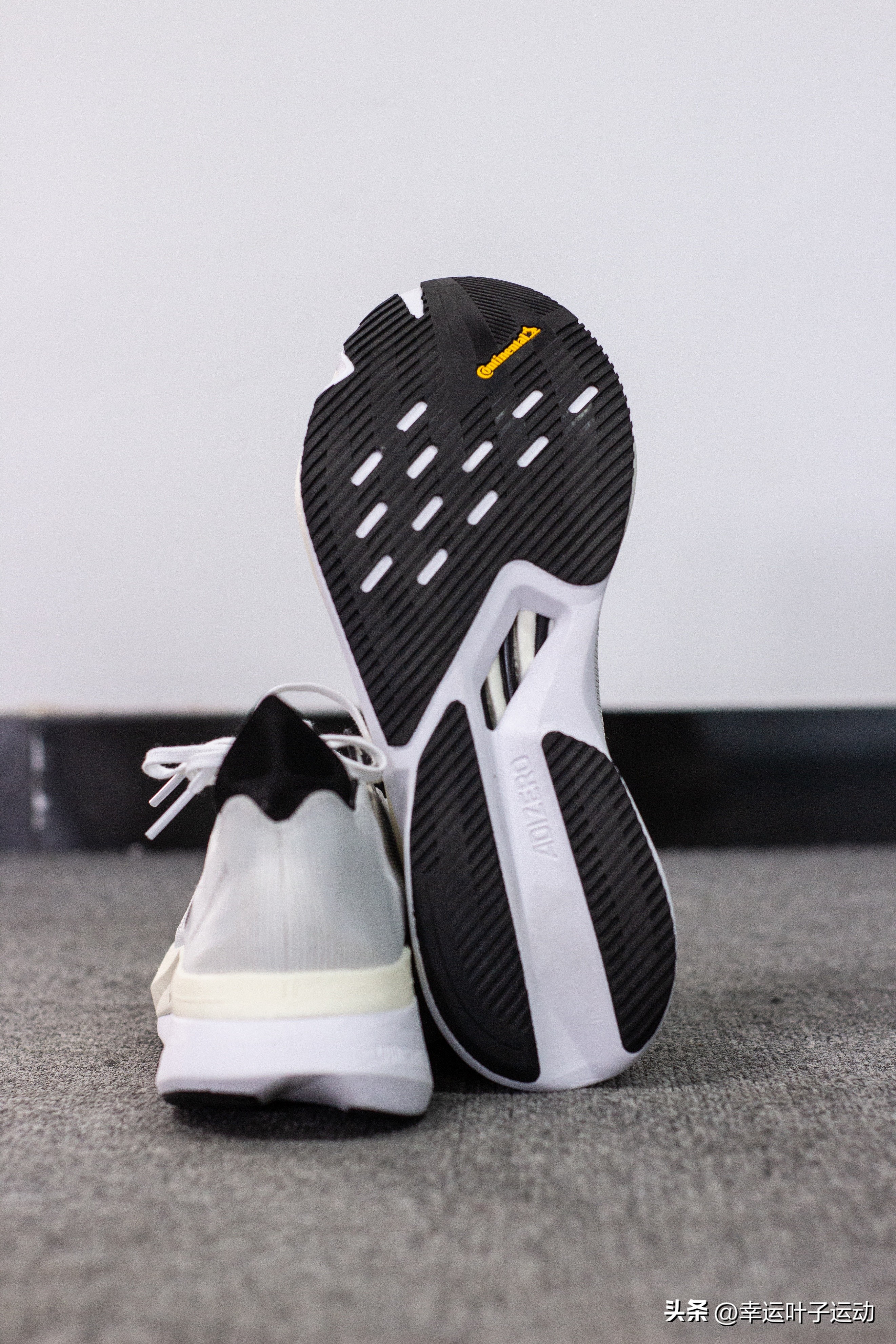 阿迪达斯跑鞋波士顿12价格,波士顿12和pro3