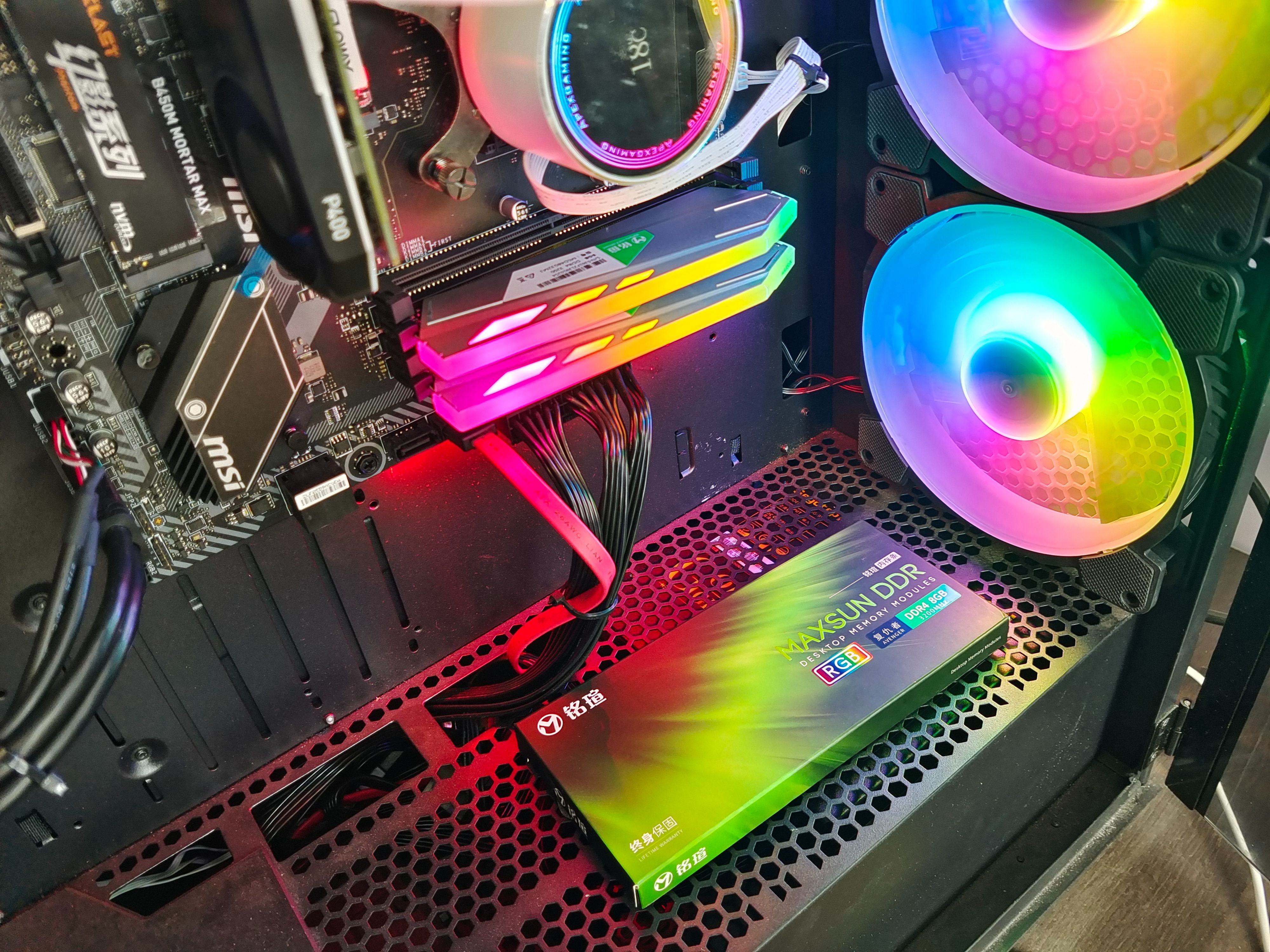 来Show桌面：分享折腾的快乐，聊聊宅男的私有空间