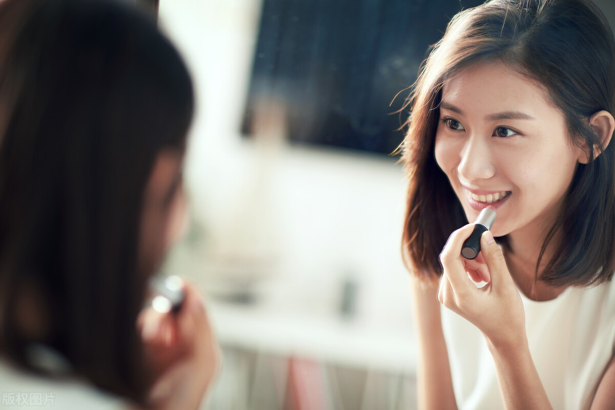 相貌平平怎么才能好看,相貌怎样能越来越好看