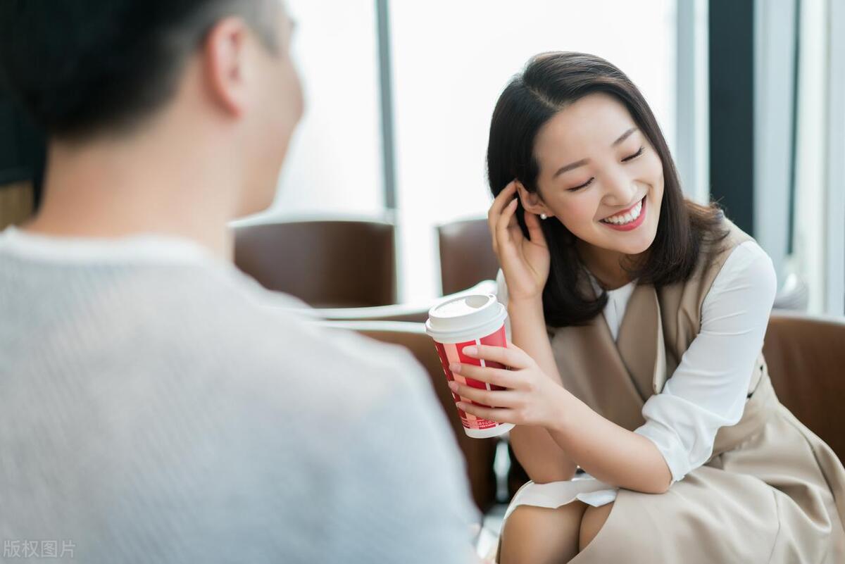 女性觉醒女性力量,女人最大的底气就是做自己的女王