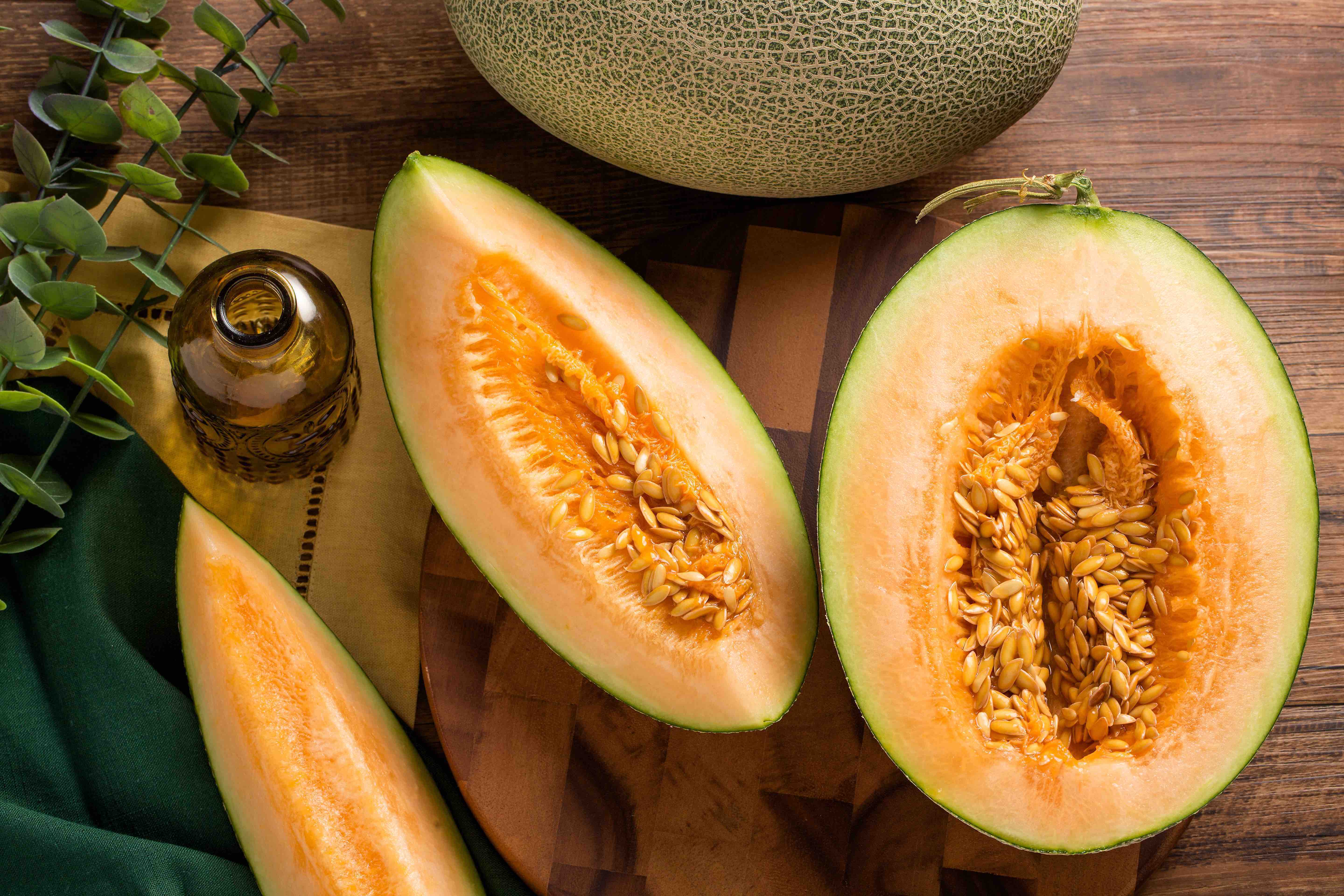 新疆水果中哪些水果最好吃最有名,两种新疆的特色水果