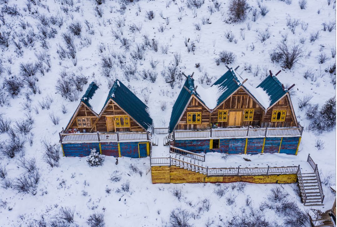 宸濊タ娴极鐨勫ぉ鑺辨澘,鏃嬭浆鏈ㄩ┈宸濊タ缇庢櫙