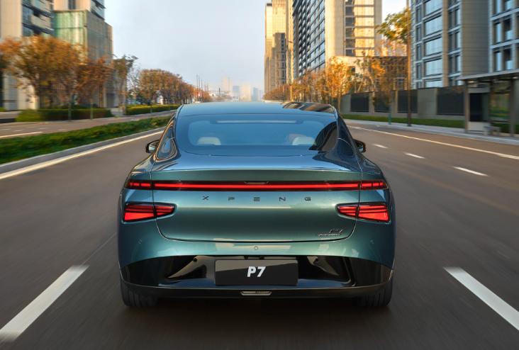 27分钟大定破5万，吉利又该如何反击