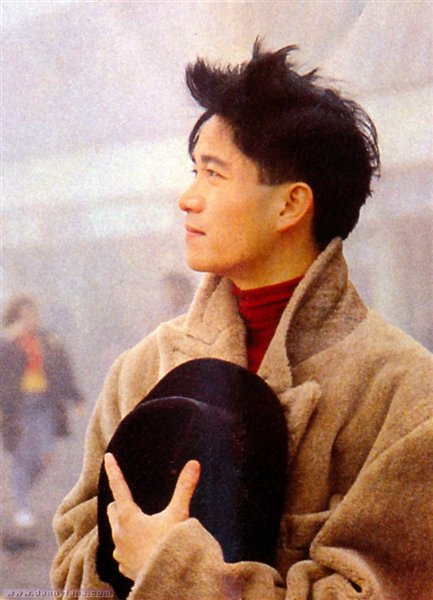 陈百强身材和穿衣风格,陈百强的穿着打扮