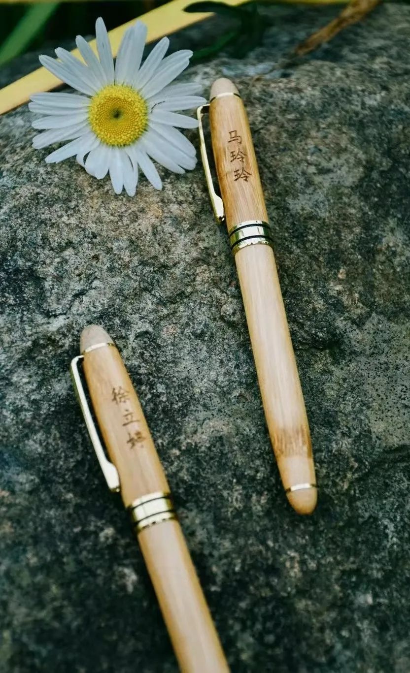 学生给学院送什么毕业礼物好,高校毕业礼物走心又暖心