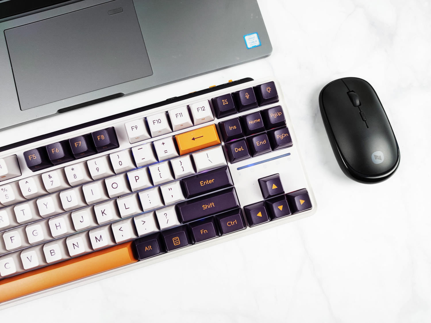 米物art机械键盘z870,16寸笔记本搭配87键机械键盘推荐