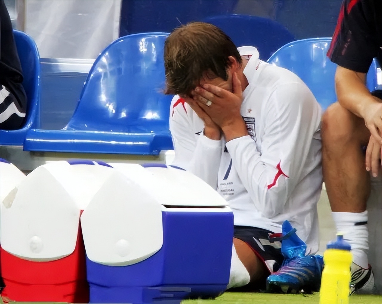 世界杯令人伤感的背影,世界杯悲伤的眼泪