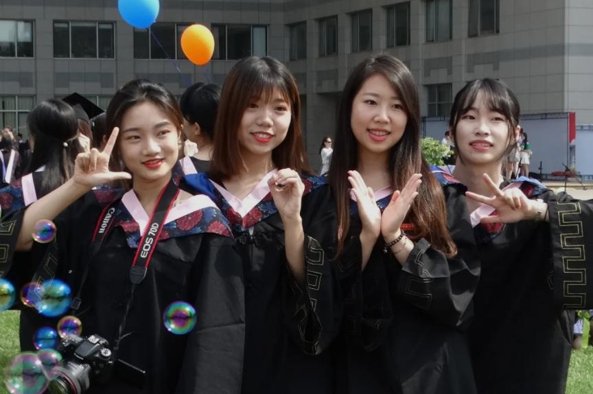 “校园里的钱不要随便捡，否则期末考要凉！”大四学长何出此言？