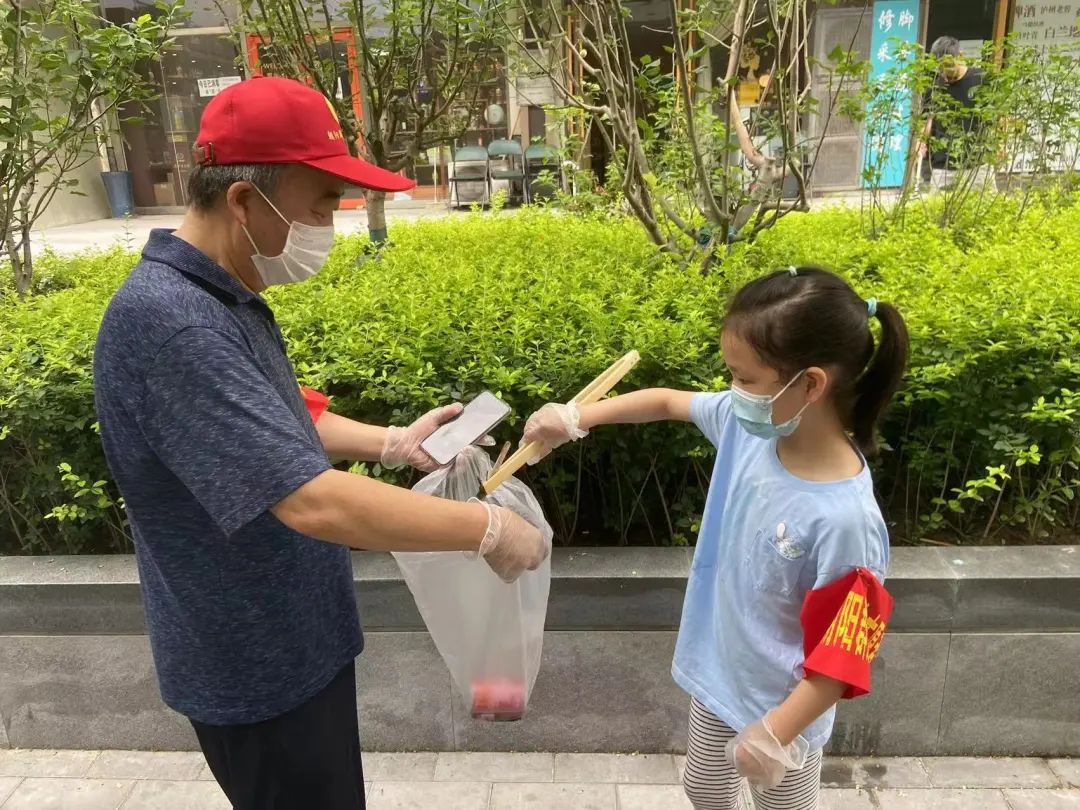 大手拉小手创建文明城怎样拍,小手拉大手共创文明城汇报材料